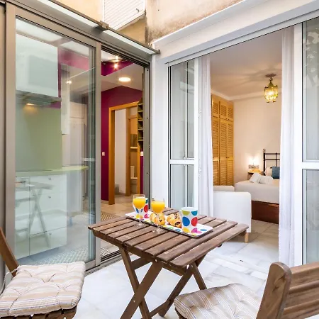 Goles Courtyard With Parking By Valcambre Appartement *